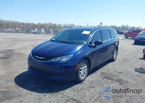 2020 Chrysler Voyager Lxi из США, поврежденный, VIN 2C4RC1DGXLR198575